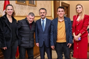 VALİ İLHAMİ AKTAŞA NEZAKET ZİYARETİ