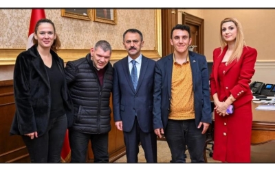 VALİ İLHAMİ AKTAŞA NEZAKET ZİYARETİ